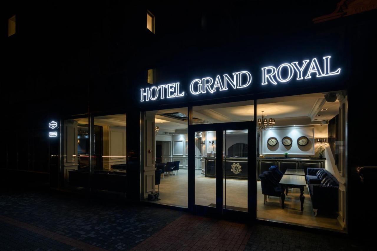Grand Royal Hotel Chernivtsi Exterior foto